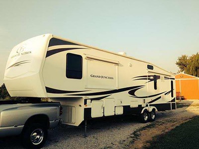 2009 39� Dutchmen Grand Junction w/3 sli