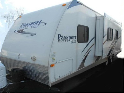2010 33� Keystone Passport Ultralite w/s