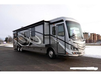 2013 Monaco Diplomat RFT loaded