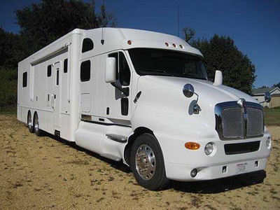 2011 45� Show Hauler  30QDSL w/2 slides