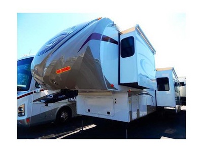 2013 41� Forest River Sierra w/4 slides