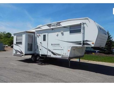 2009 Rockwood Signature