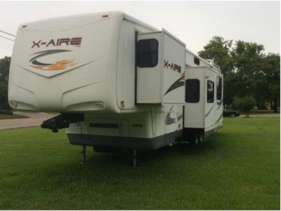 2008 42� Newmar X-Aire w/3 slides Toy Ha