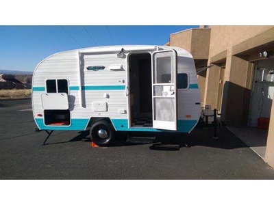 2015 16� Riverside RV White Water Retro