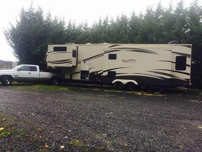 2014 39� Grand Design Solitude w/3 slide