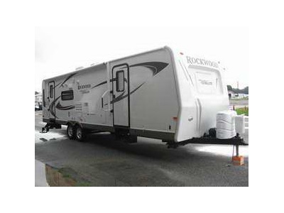 2012 ROCKWOOD SIGNATURE ULTRALITE M8314B