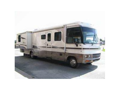 2000 WINNEBAGO ADVENTURER 35U