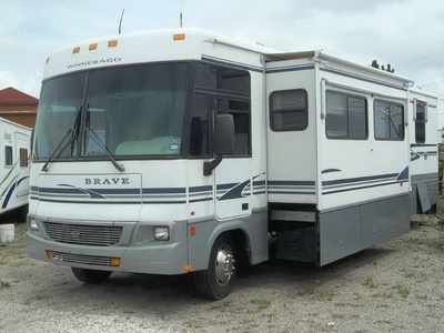2004 Winnebago Brave-$29400