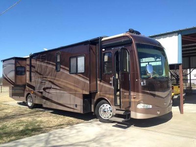 2008 39� Fleetwood Providence w/3 slides