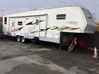 2005 38� Forest River Sandpiper w/2 slid