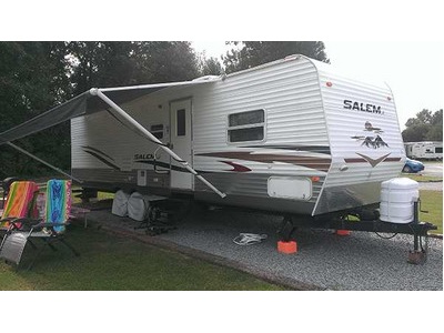 2009 30� Forest River Wildwood w/slide
