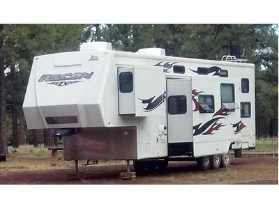 Financing! 2008 Jayco Recon ZX F37U