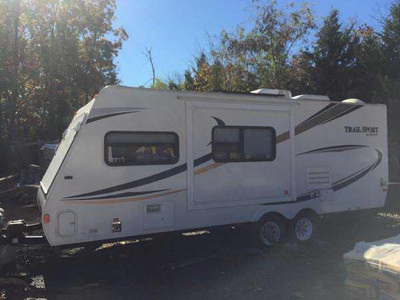 Financing! 2011 R-Vision Trail Sport w/2