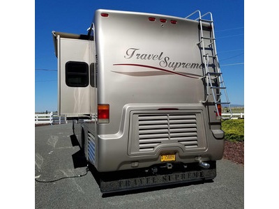 2002 TRAVEL SUPREME 38 2 SLIDES low mi