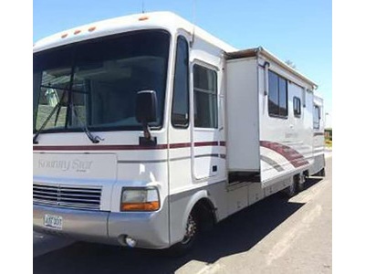 1998 Newmar Kountry Star w/slide
