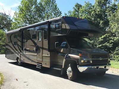 Financing! 2008 Jayco Seneca Diesel w/2 