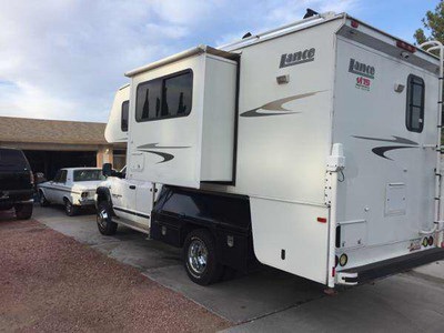 Financing! 2006 Lance 1191 Truck Camper 