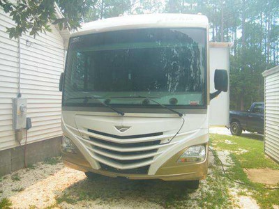 Financing! 2012 Fleetwood Storm Bunkhous