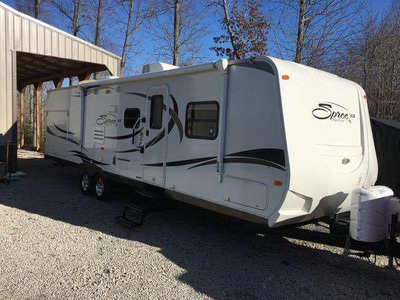 Financing! 2012 32ft. KZ Spree w/2 slide