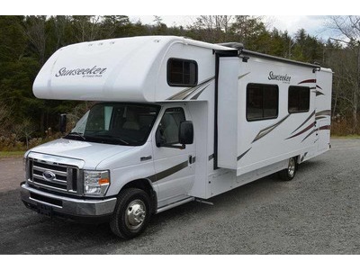 2011 Sunseeker 3010DS Class C Motorhome