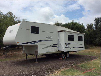 Financing! 2005 26ft. R-Vision Trail Cru