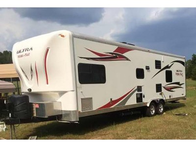Financing! 2013 30ft. Forest River Work 