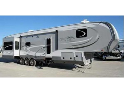 Financing! 2014 43ft. Open Range Residen