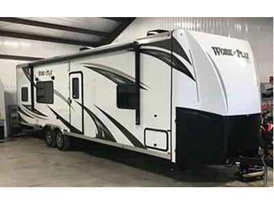 Financing! 2017 30ft. Forest River Work 