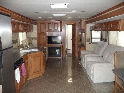 2011 Sportscoach Pathfinder $118,000 OBO