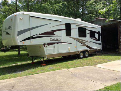 Financing! 2008 32ft. Carriage Cameo w/2