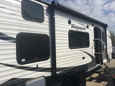 Financing! 2015 26ft. Gulf Stream Kingsp