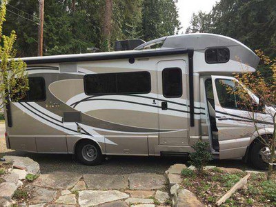 Financing! 2016 24ft. Winnebago View Mod