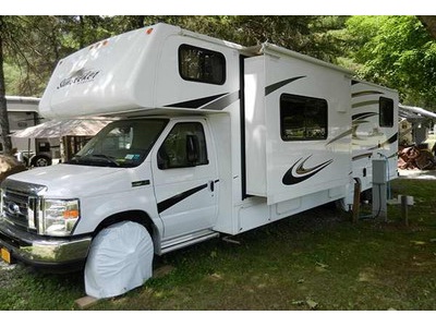 Financing! 2014 31ft. Forest River Sunse