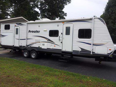 Financing! 2014 32ft. Heartland Prowler 