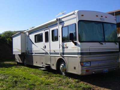 2001 37ft. Fleetwood Bounder w/2 slides