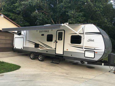 2014 Camper Shasta Revere 33ft bunkhouse