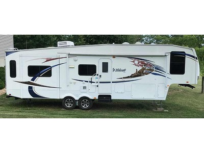 Financing! 2011 31ft. Forest River Wildc