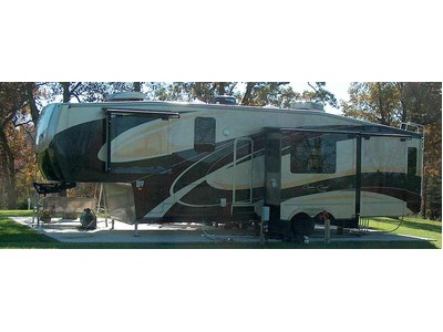 Financing! 2001 Forest River Cedar Creek