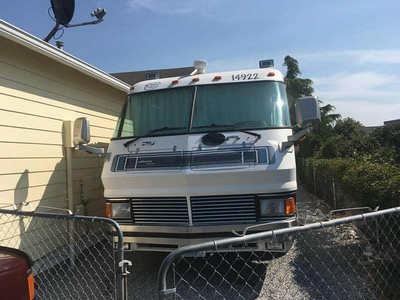 1992 Foretravel Unihome RV 36