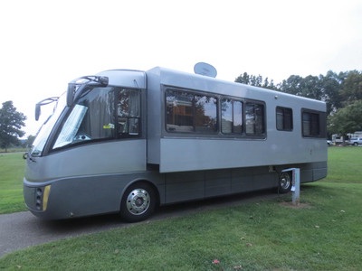 2008 Rexhall Aerbus pusher SB375 
