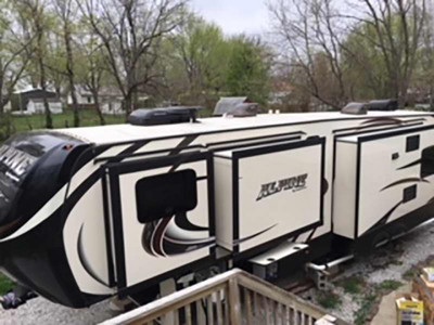 By Owner! 2015 40ft. Keystone Alpine w/5