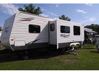 By Owner! 2011 31ft. Keystone Hideout Bu