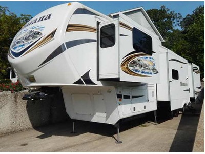 By Owner! 2014 Keystone Montana 3850FL w