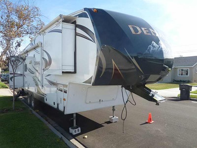 By Owner! 2013 31ft. Dutchmen Denali w/2
