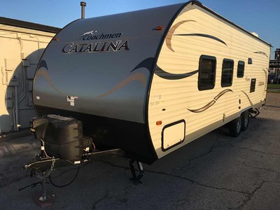 BY OWNER! 2015 COACHMEN CATALINA M-273 B