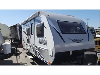 By Owner! 2018 13ft. Lance 1575 Travel T