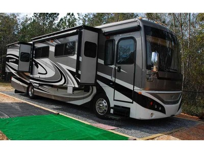 By Owner! Like new 2012 Fleetwood Expedi