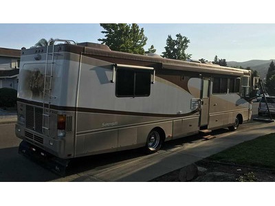 By Owner! 2001 40ft. Safari Serengeti