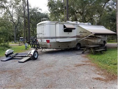 By Owner! 2000 36ft. Fleetwood Pace Arro