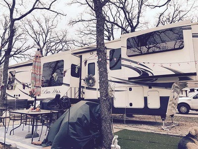 By Owner! 2016 43ft. Evergreen Bay Hill 